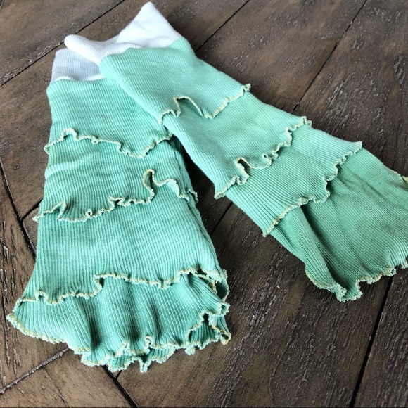 Handmade unique ruffled glovelets arm warmers - Picture 6 of 11